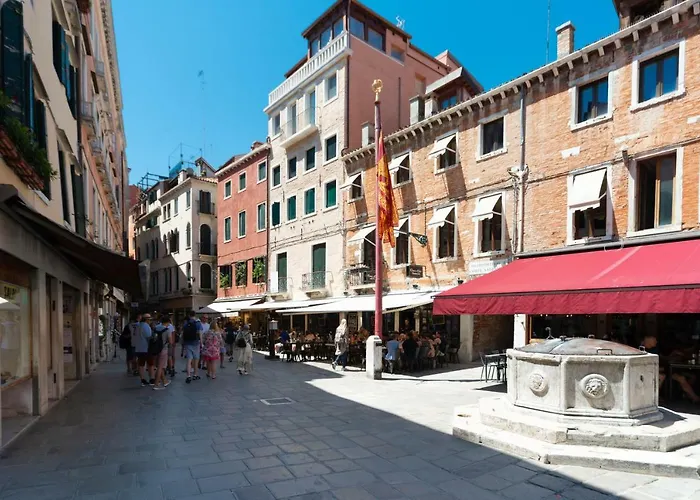 Ca\' Zaccaria